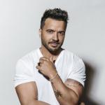 artist image Luis Fonsi, Daddy Yankee feat. Justin Bieber Despacito Despacito (Versión Salsa) [feat. Victor Manuelle] - Single