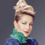 artist image Emel Sayın Mavi Boncuk Başrolde