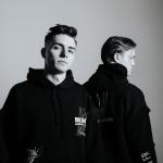 artist image SI US PLAU Moment Moment - Single